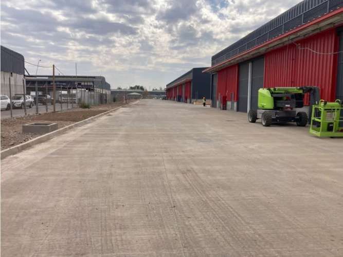 Arriendo bodega de 800 m2 en PI de Lo Espejo.