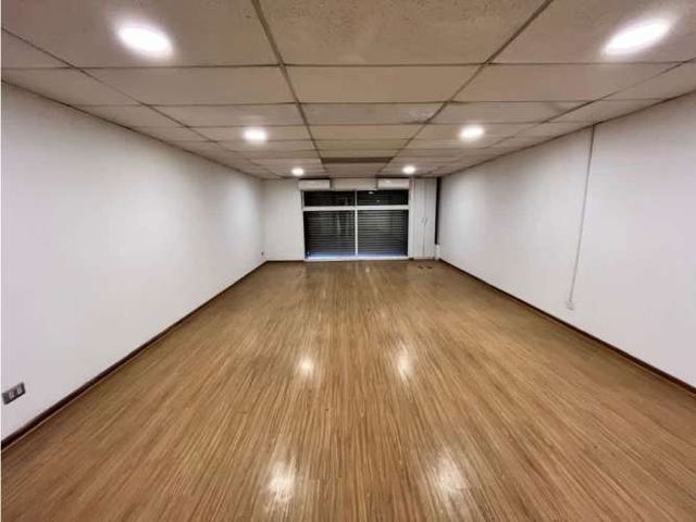 Arriendo bodega c/of de 1.404 m2 en La Vara San Bernardo.