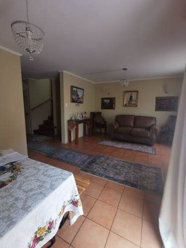 OPORTUNIDAD UNICA, CASA EN GABRIELA MISTRAL