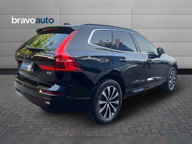 VOLVO XC60 2024