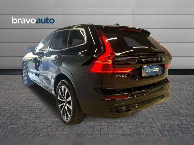 VOLVO XC60 2024