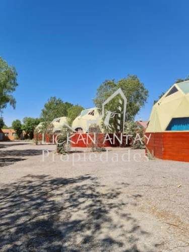 SECTOR TOPATER – VENDE HOTEL FUNCIOANANDO 5.000.- M2 8 DOMOS