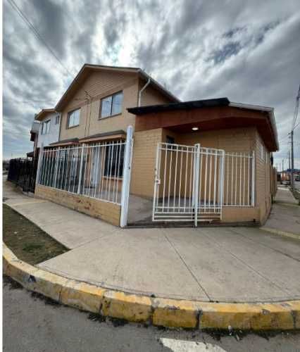 VENDO CASA CON AMPLIACION LOS CLARINES