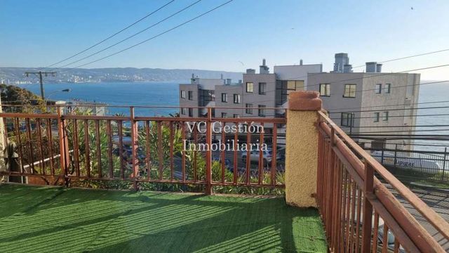 Av. Edmundo Eluchans con hermosa vista