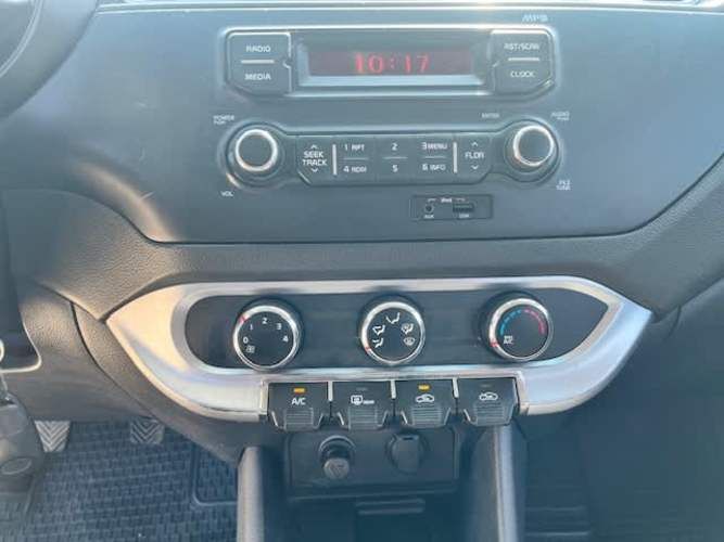 KIA RIO5 HB 1.4