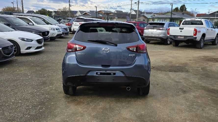 Mazda demio