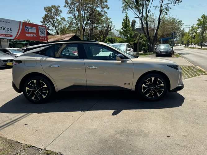 DS DS4 CROSS 1.6 AUTOMATICO 7.400 KM 2025