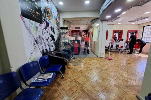 Propiedad rebajada en barrio universitario.