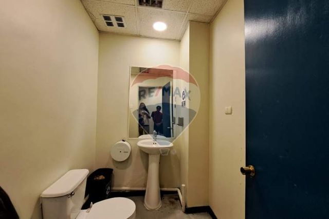 Propiedad rebajada en barrio universitario.