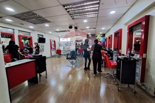 Propiedad rebajada en barrio universitario.