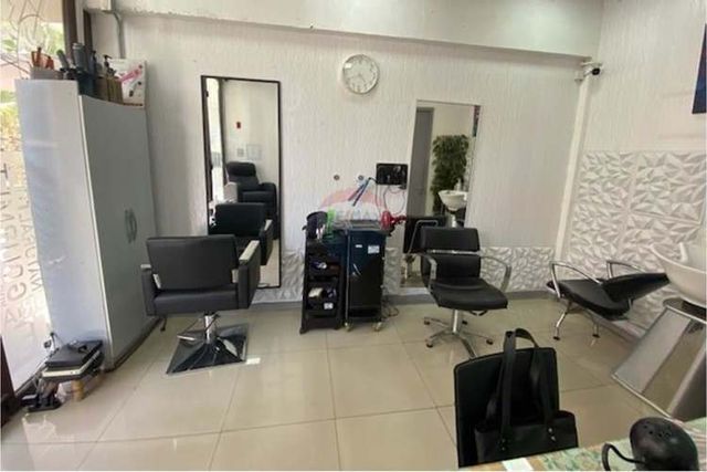 Venta derecho de llave av colon peluqueria