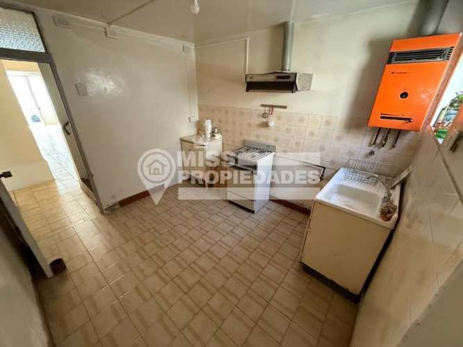 SE VENDE CASA EN SECTOR CENTRO