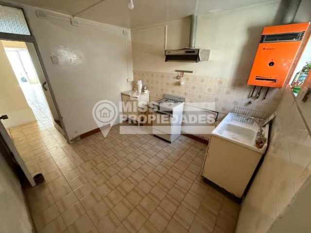 SE VENDE CASA EN SECTOR CENTRO