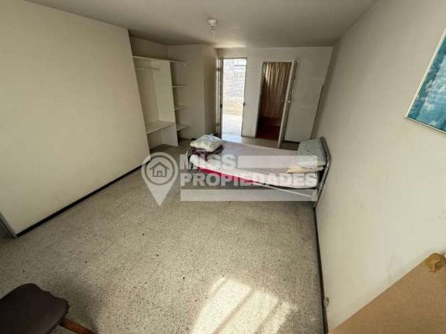 SE VENDE CASA EN SECTOR CENTRO