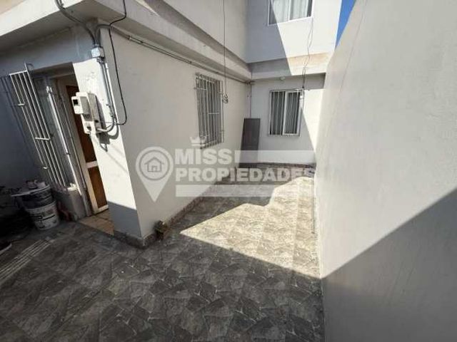 SE VENDE CASA EN SECTOR CENTRO