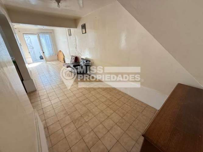 SE VENDE CASA EN SECTOR CENTRO