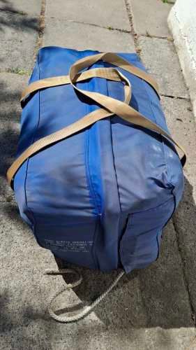 Balsa salvavidas inflable automática, 4 personas sin uso.