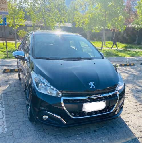 SE VENDE PEUGEOT 208 ALLURE 1.2 – AÑO 2018