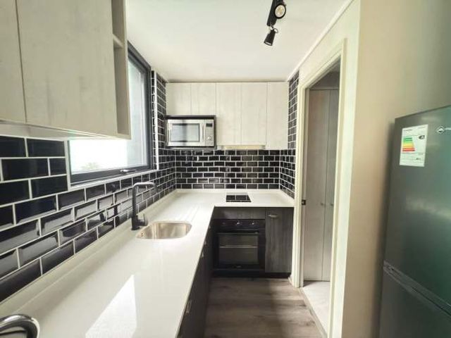 Departamento en venta c/ estacionamiento en Almendral