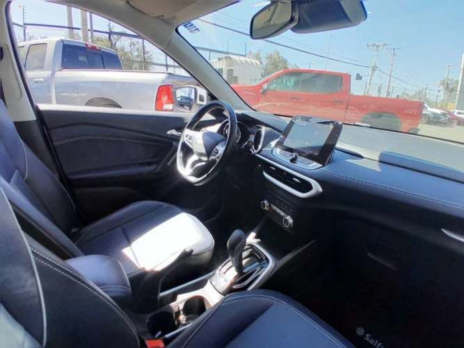 CHEVROLET TRACKER 2025