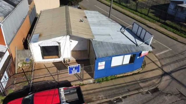 Se vende Local Comercial + Casa esquina. -