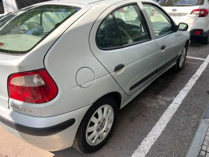 RENAULT MEGANE