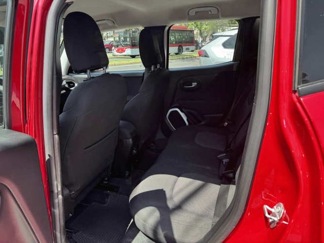 JEEP RENEGADE SPORT LX 1.8 AUTOMACA 2019 FULL AIRE AIRBAG ABS CAMARA 82.000 Kms