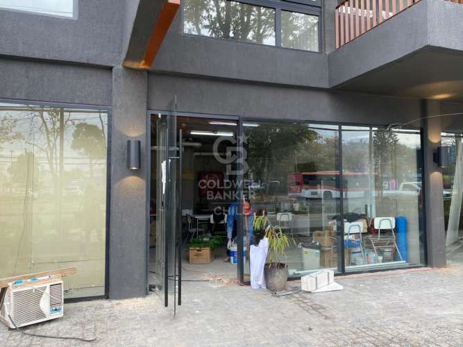 Local nuevo en Av. Las Condes / Padre Hurtado