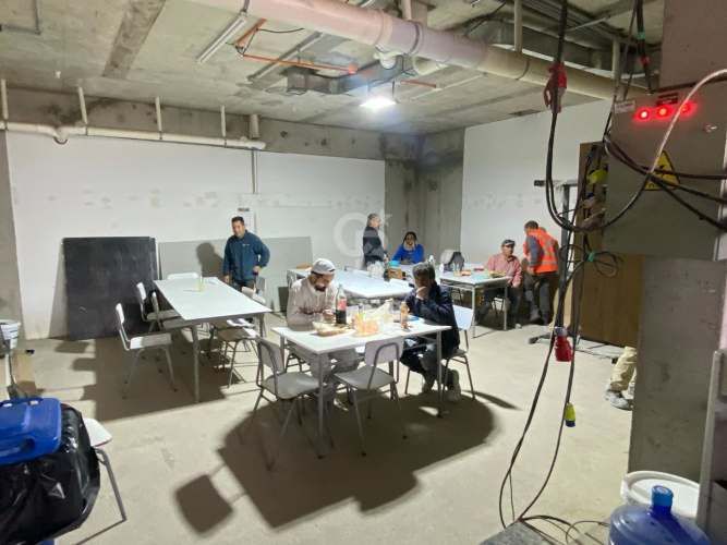 Local nuevo en Av. Las Condes / Padre Hurtado