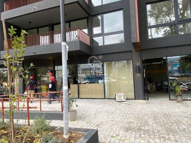Local nuevo en Av. Las Condes / Padre Hurtado