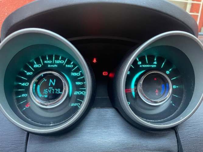Se vende Mahindra XUV500 W6 2017