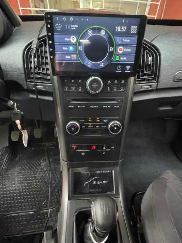 Se vende Mahindra XUV500 W6 2017