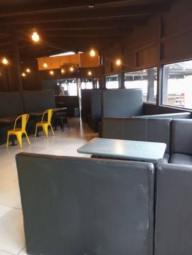 SE VENDE PROPIEDAD COMERCIAL