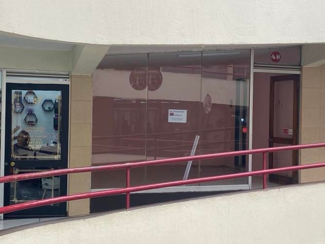 Local Centro Comercial Policentro Caracol Temuco