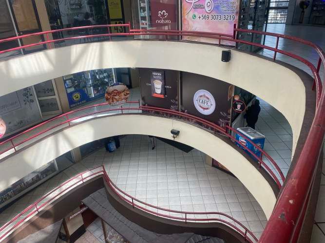 Local Centro Comercial Policentro Caracol Temuco