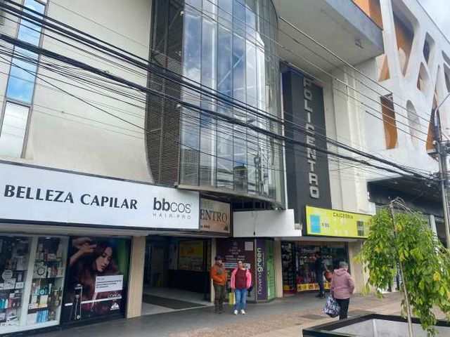 Local Centro Comercial Policentro Caracol Temuco