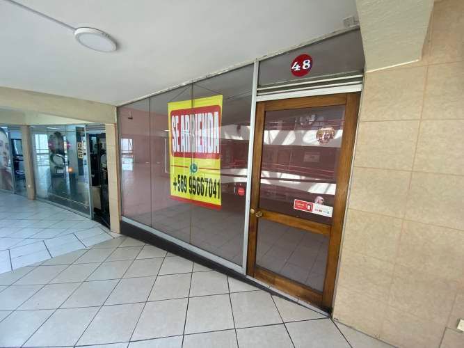Local Centro Comercial Policentro Caracol Temuco