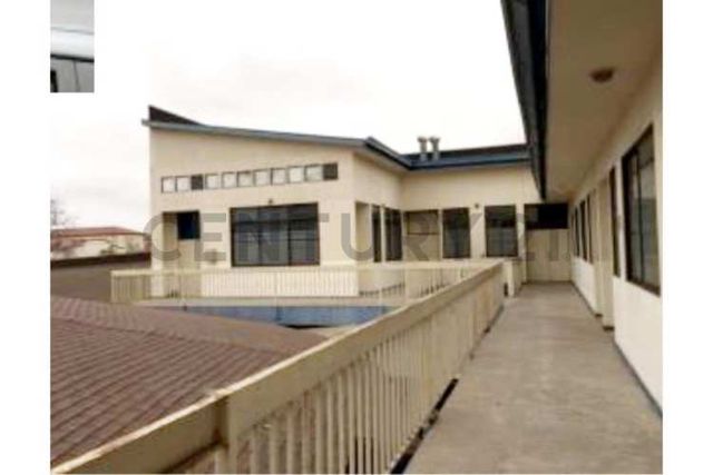 VENTA EDIFICIO COMERCIAL O EDUCACIONAL LA SERENA