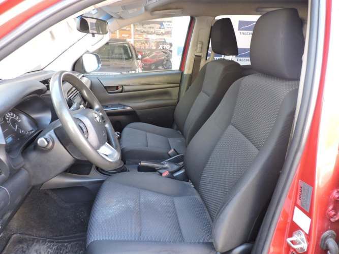 TOYOTA HILUX DX 2.4 2018