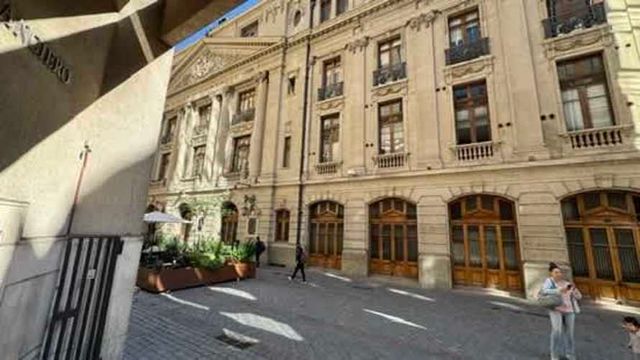 OFICINA Bandera / Moneda