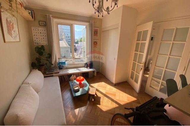 Oportunidad remodelado en barrio residencial