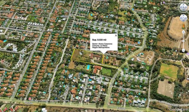 CASA AMPLIA Y COMODA PROPIEDAD UBICADA EN SECTOR RESIDENCIA DE ALTA PLUSVALIA, CUANTA CON AMPLIOS ESPACIO Y EXCELENTE CONECTIVIDAD Y ACCESO EN LA REINA ALTA.