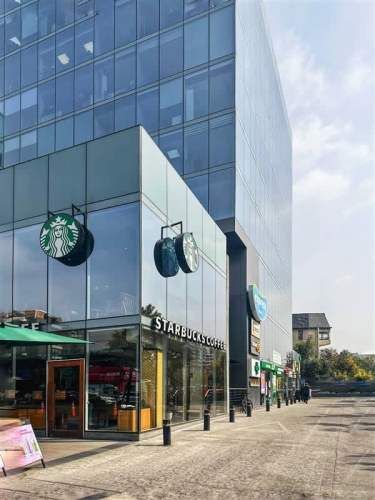 OFICINA Américo Vespucio con Isabel la Católica