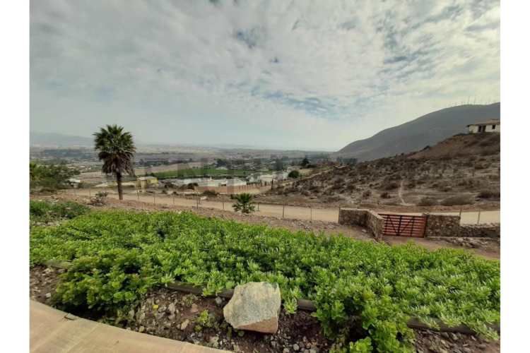 Vendo casa en condominio de Cerro Grande