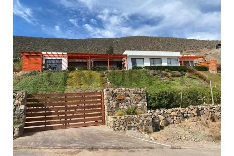 Vendo casa en condominio de Cerro Grande