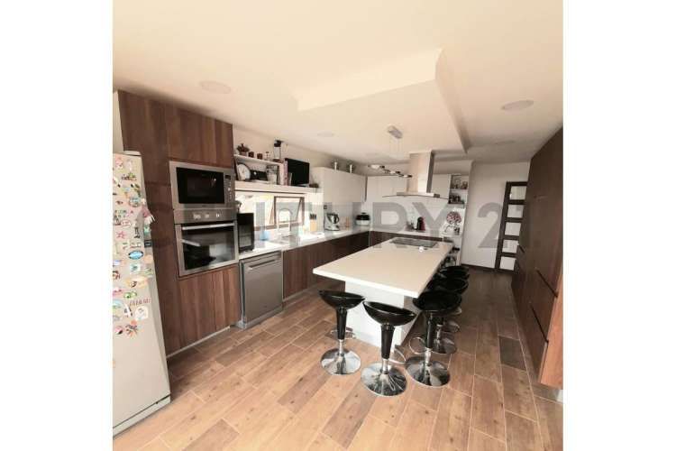 Vendo casa en condominio de Cerro Grande