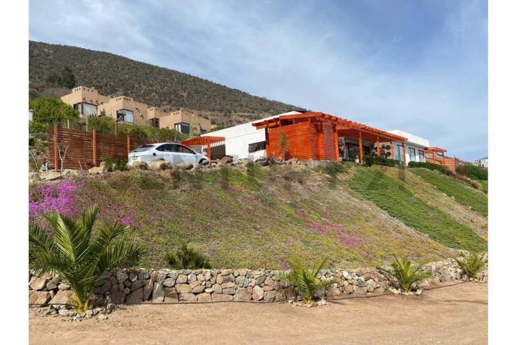 Vendo casa en condominio de Cerro Grande