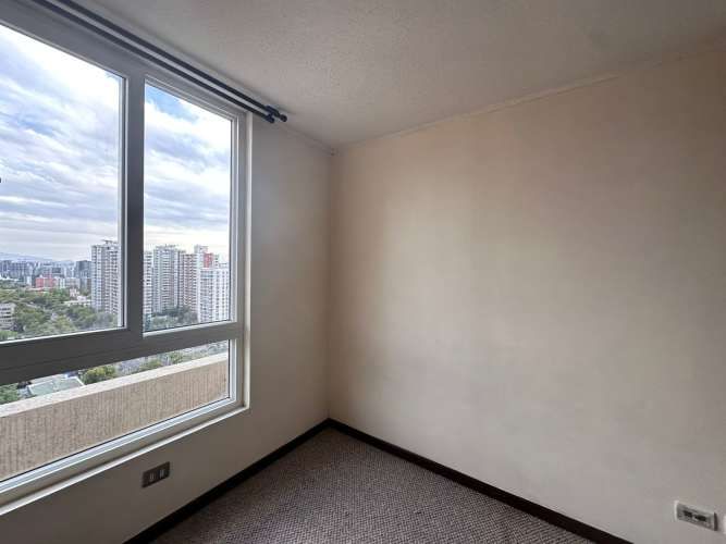 VENDE DEPTO 2D 2B Y ESTACIONAMIENTO MACUL