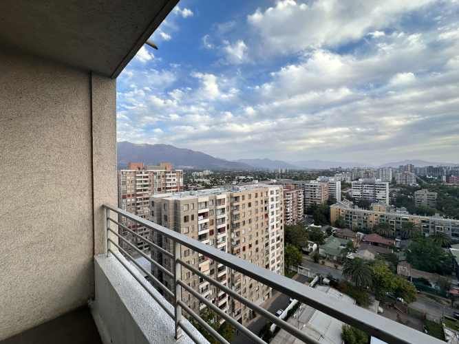 VENDE DEPTO 2D 2B Y ESTACIONAMIENTO MACUL