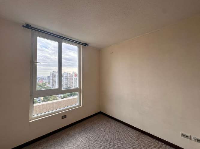 VENDE DEPTO 2D 2B Y ESTACIONAMIENTO MACUL